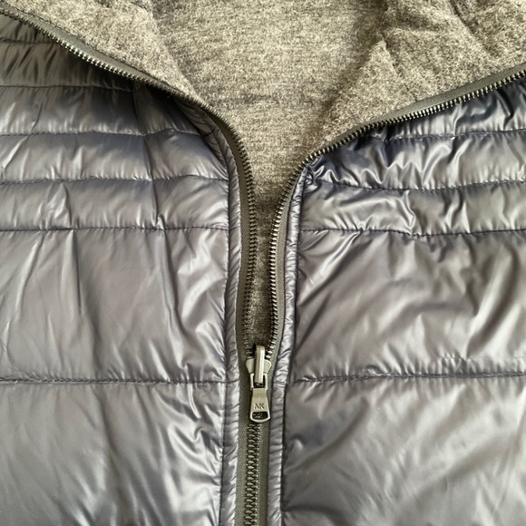 MICHAEL KORS ZIP DOWN REVERSIBLE PUFFER NAVY GREY JACKET SIZE L - Picture 11 of 13